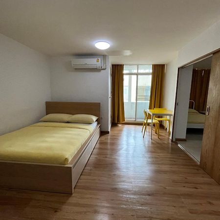Dao Jaras Fah Hometel ดาวจรัสฟ้าโฮมเทล Μπανγκόκ Εξωτερικό φωτογραφία