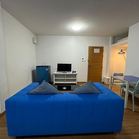 Dao Jaras Fah Hometel ดาวจรัสฟ้าโฮมเทล Μπανγκόκ Εξωτερικό φωτογραφία